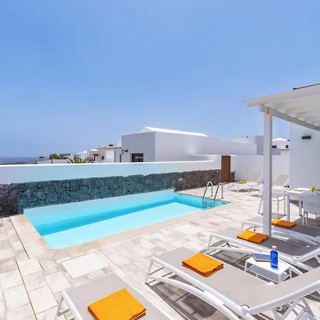 Villa Femes By