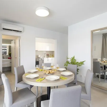 Villa Femes By